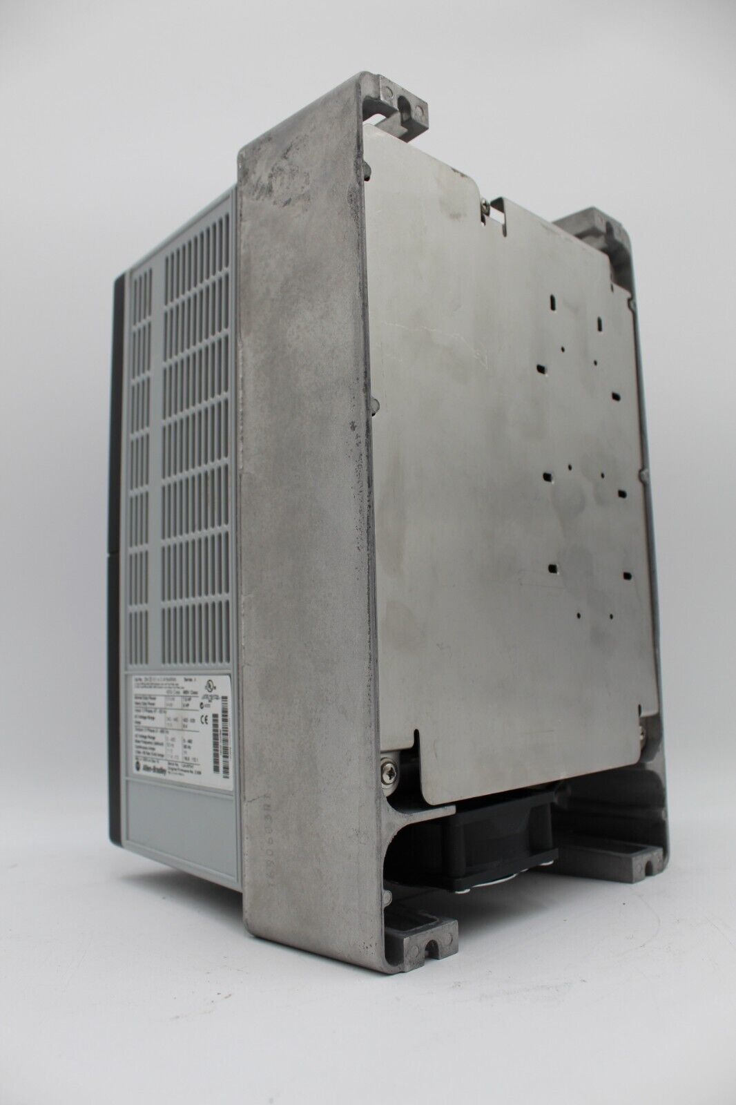 Allen-Bradley 20AD011A3AYNARNN PowerFlex 70 AC Drive