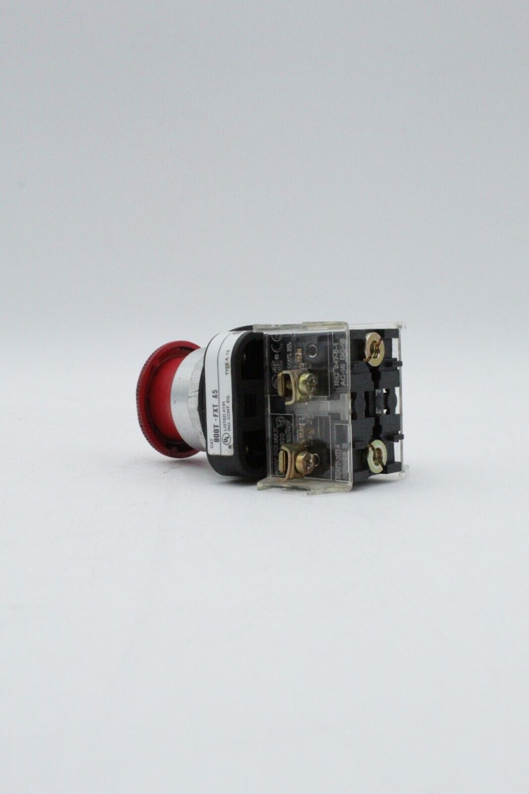 Allen-Bradley 800T-FXT A5 2-Position Red Twist Push Button