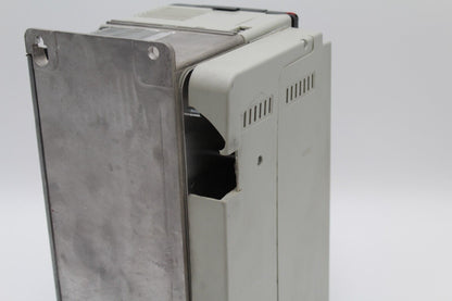 Allen-Bradley 20DD011A3EYYACABE PowerFlex 700s 3-Phase AC Drive (No Cover/Crack)