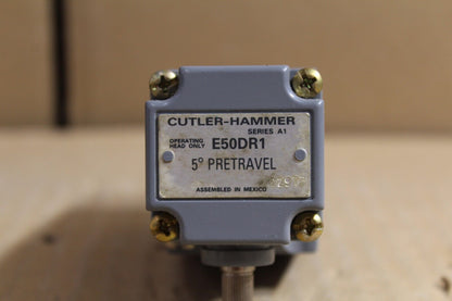 Cutler-Hammer Switch Body/Operating Head/Receptacle (E50SB/E50DR1/E50RB)