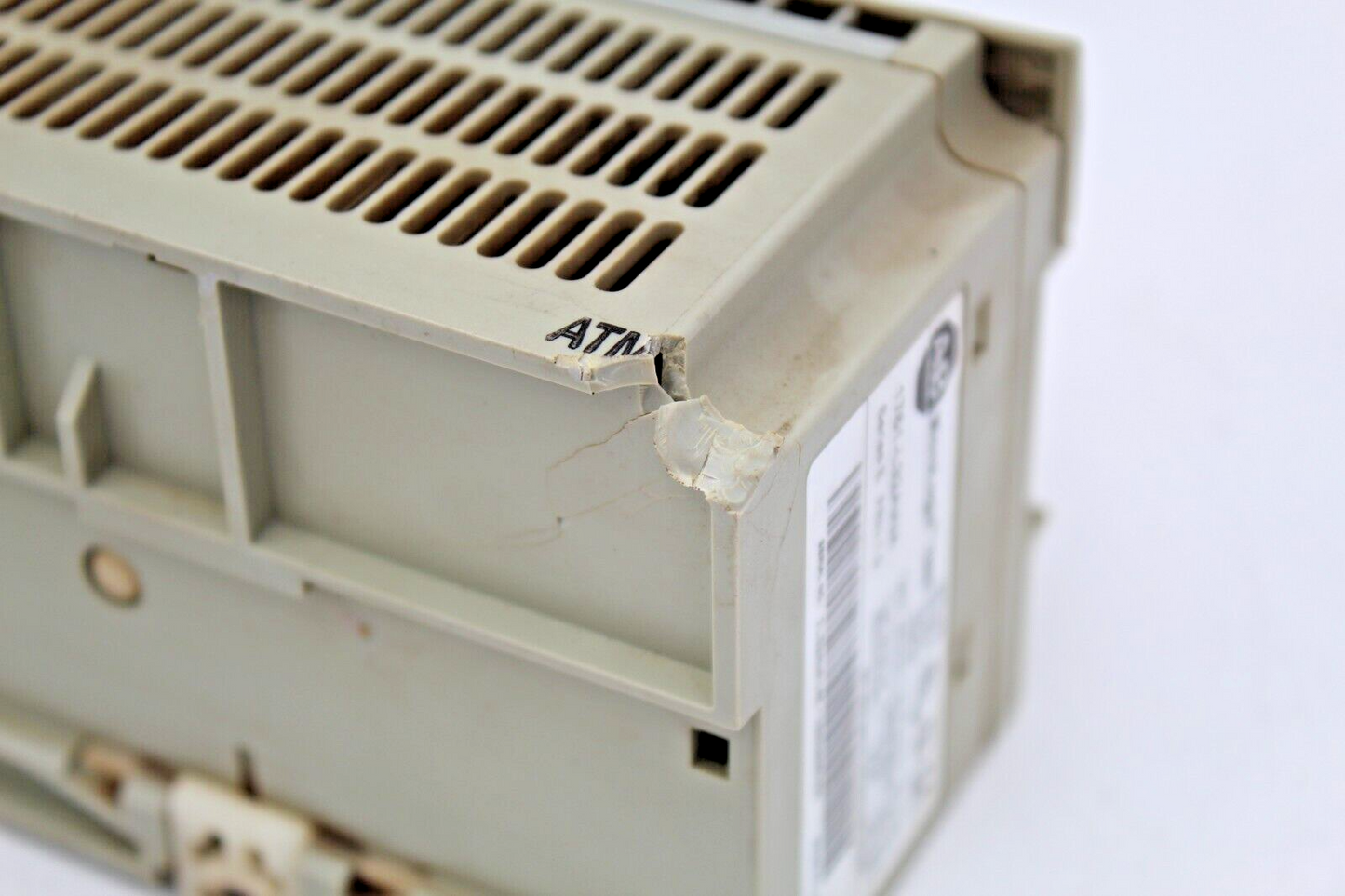 Allen-Bradley 1761-L32AWA MicroLogix 1000 Controller (See Description)