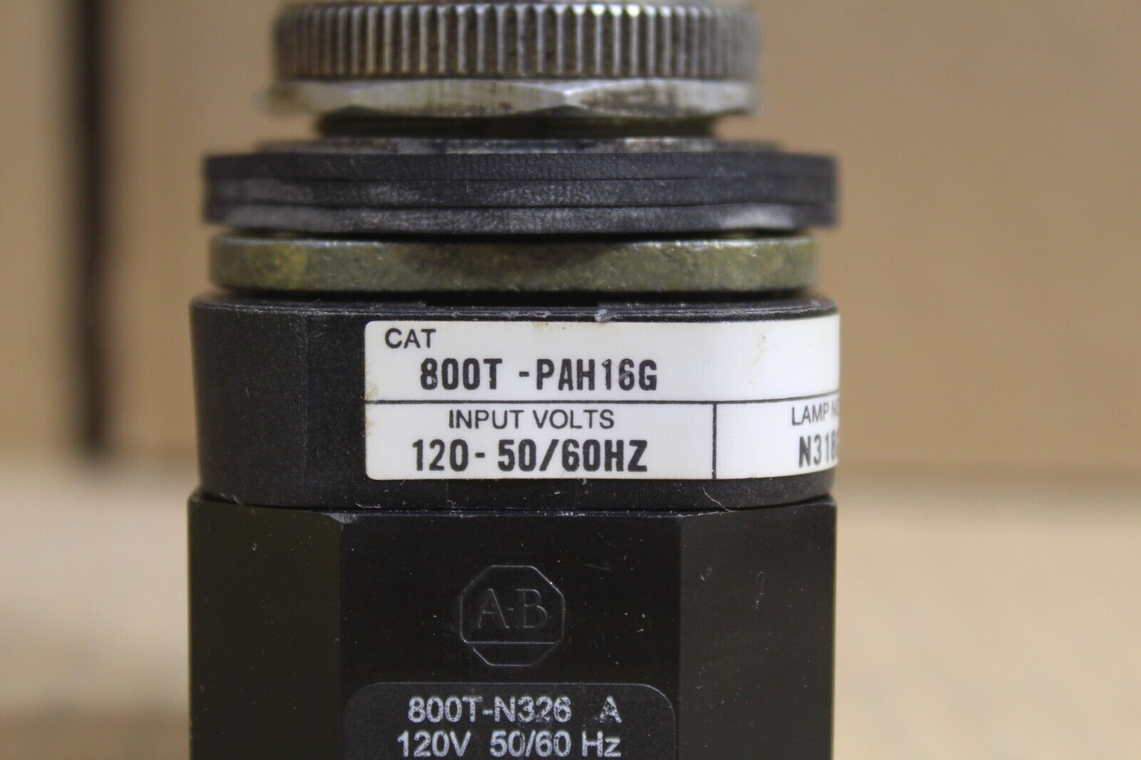 Allen Bradley 800T-PAH16G Green Push Button