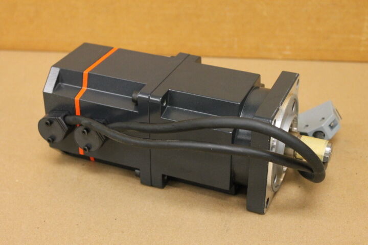 ORIENTAL MOTOR VEXTA KXSM5150HG1-BL SERVO MOTOR