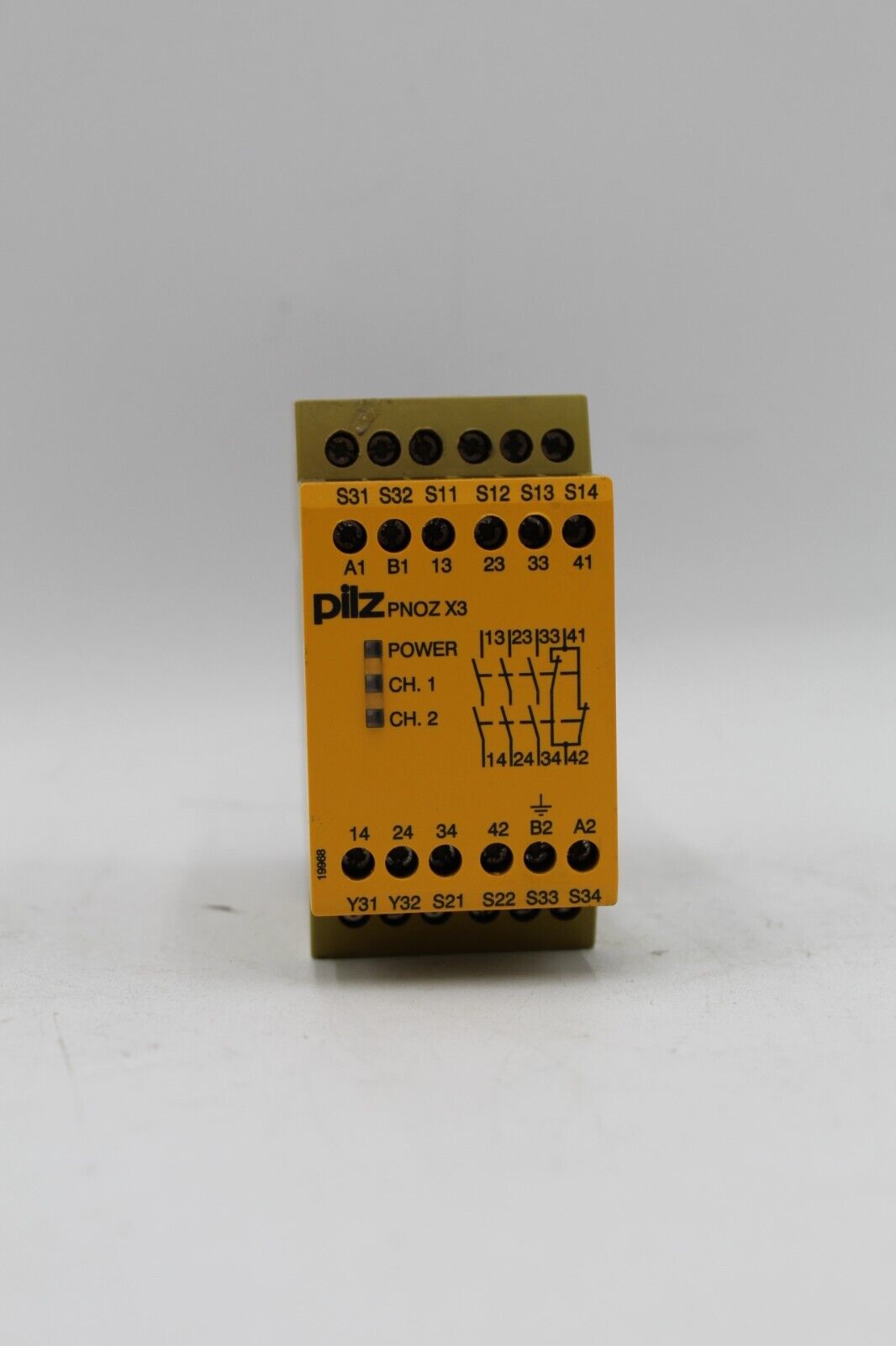 Pilz PNOZ x3 3S10 Emergency Stop Relay and Safety Gate