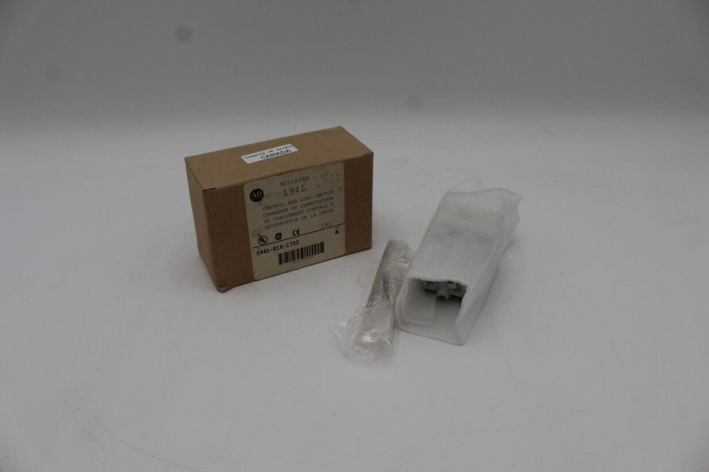 Allen-Bradley 194L-E16-1753 Control and Load Switch