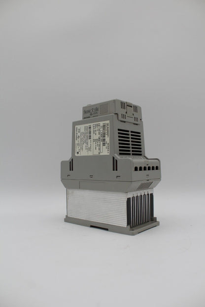Allen Bradley 160-BA06NSF1 Series C Adjustable Frequency AC Drive