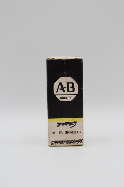 ALLEN BRADLEY 800T-QSL24G SER. T SMALL GREEN PILOT LIGHT