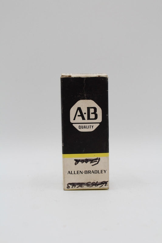 ALLEN BRADLEY 800T-QSL24G SER. T SMALL GREEN PILOT LIGHT