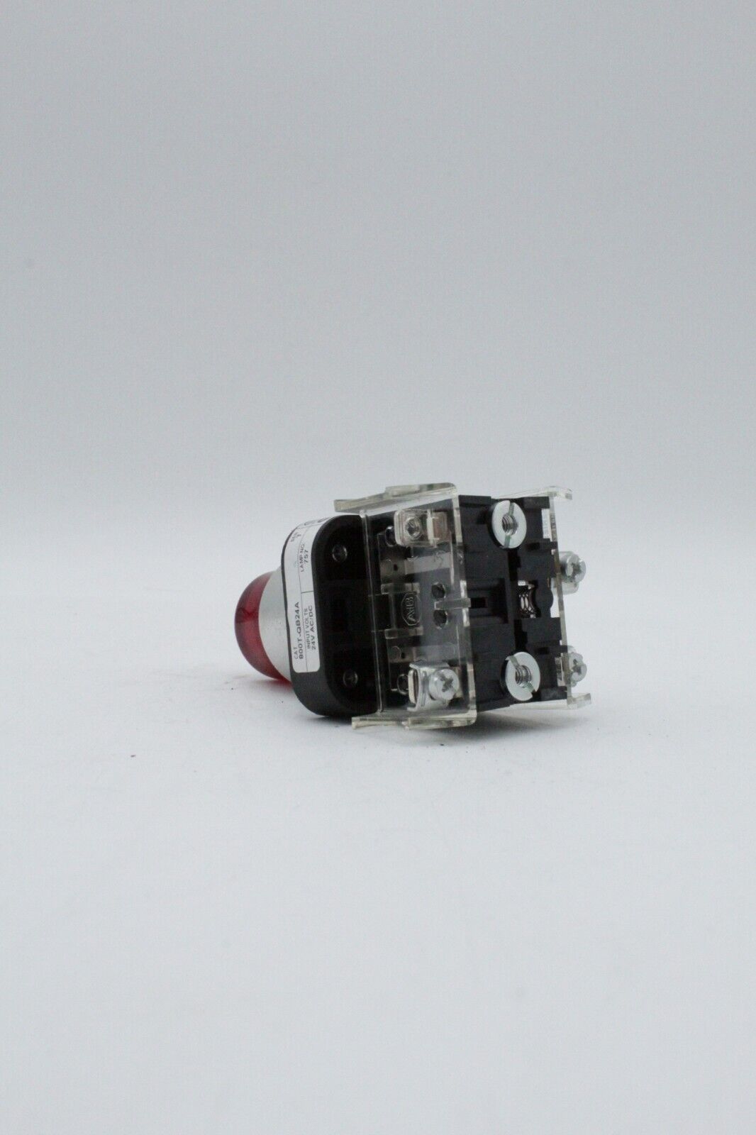 Allen-Bradley 800T-QB24A Red Illuminated Push Button