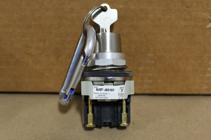 Allen-Bradley 800T-J63107 Ser. T Keyed Selector Switch