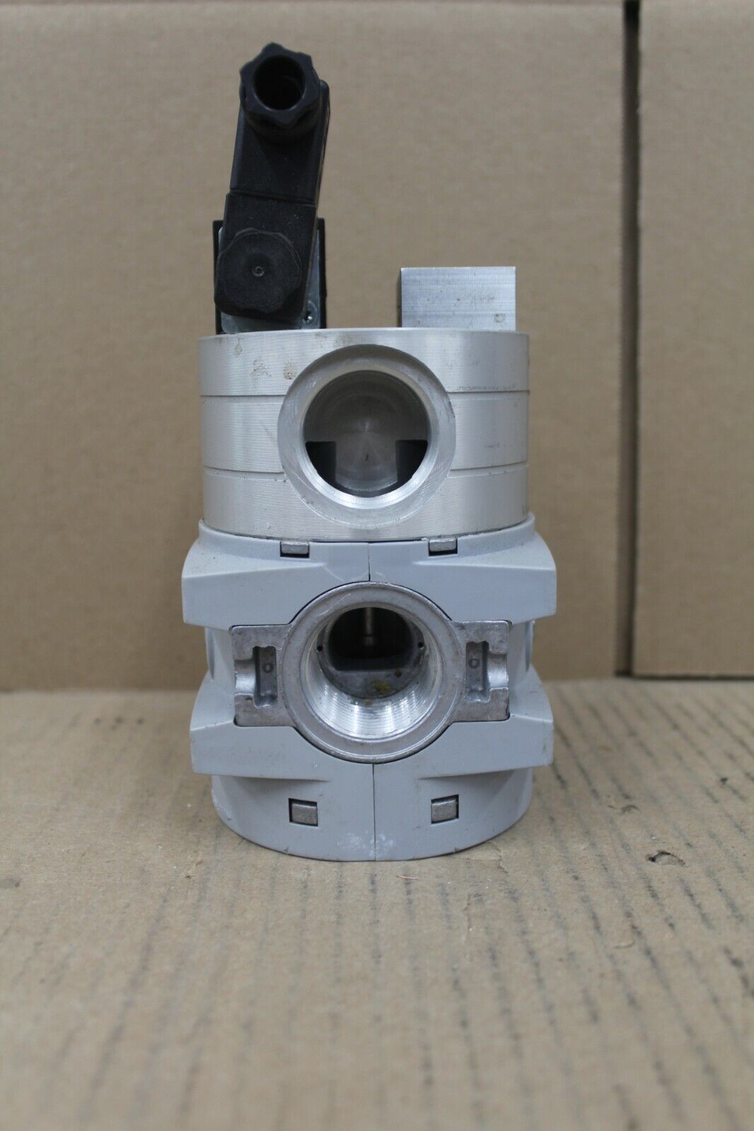 Parker P3YTA18SCNB2CN Valve