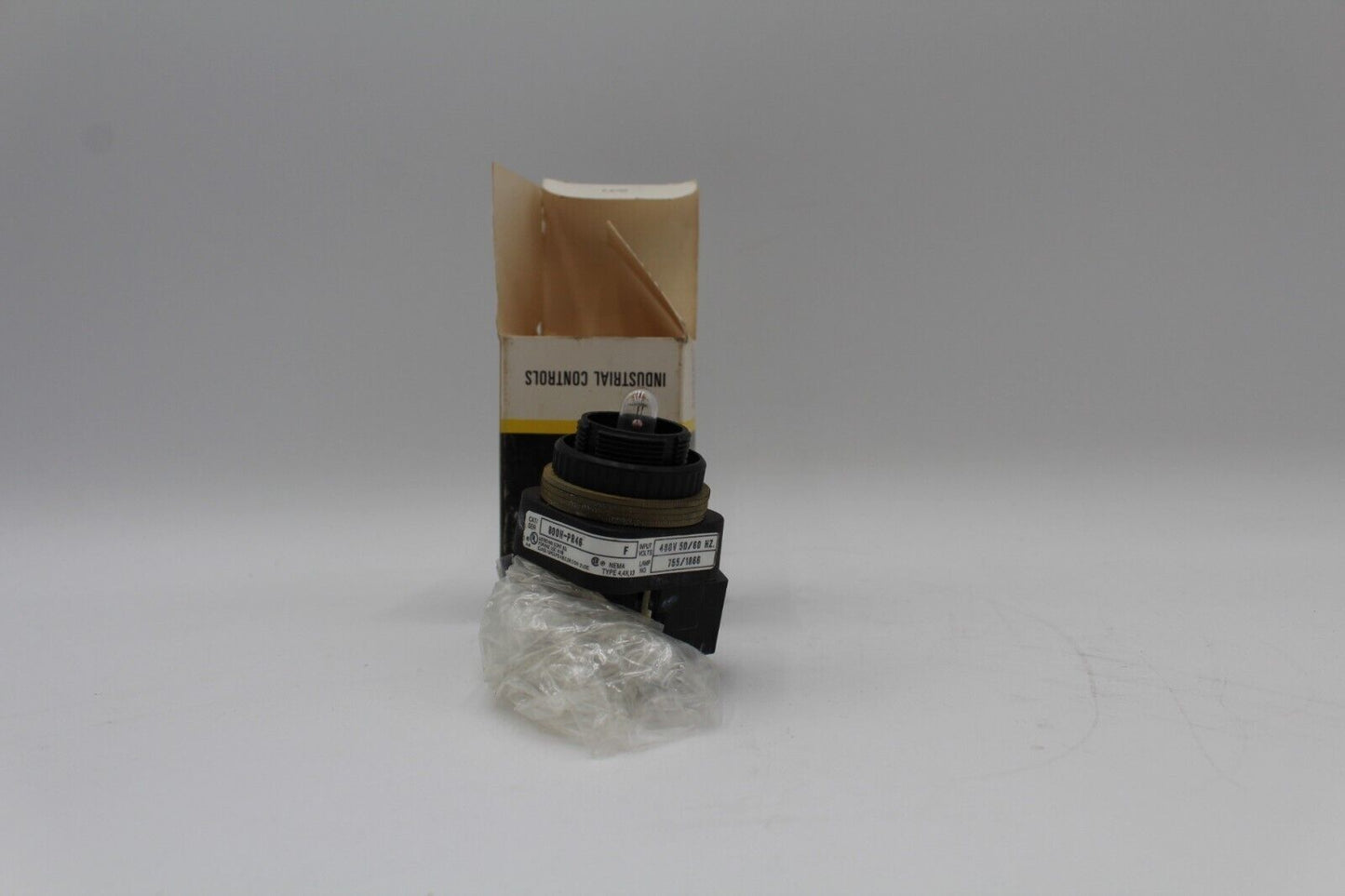 Allen Bradley 800H-PR46 Push Button