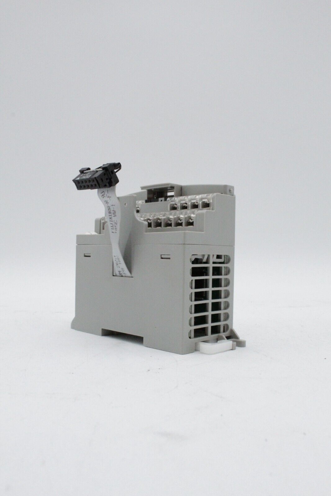 Allen-Bradley 1762-OB16 MicroLogix 16 Pt. 24 VDC Source Output Module (No Cover)