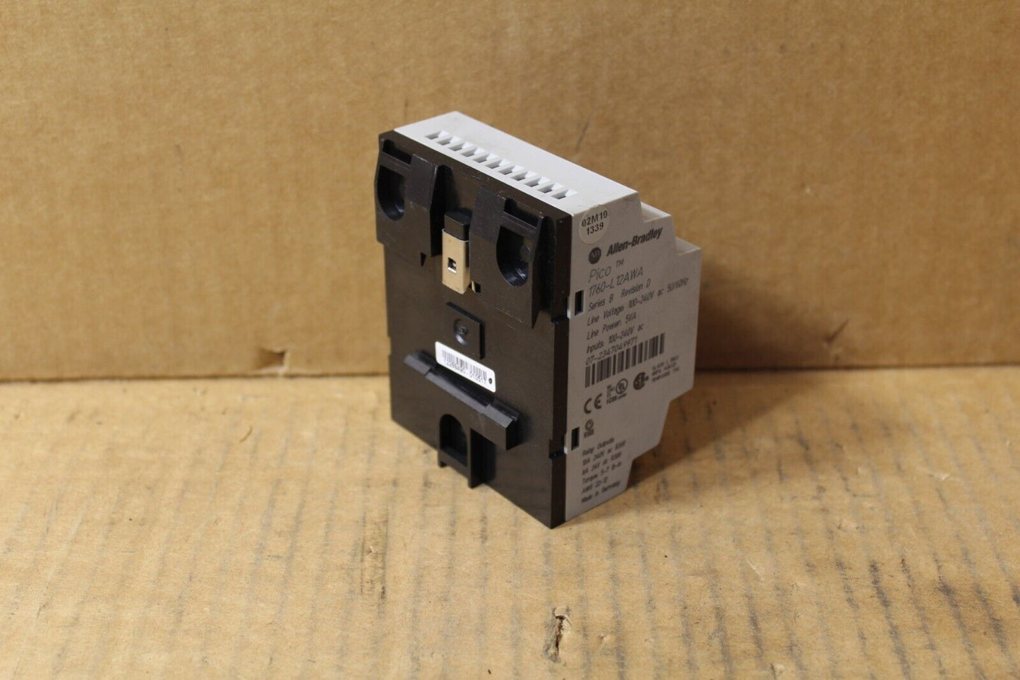 Allen-Bradley 1760-L12AWA Pico Programmable Controller