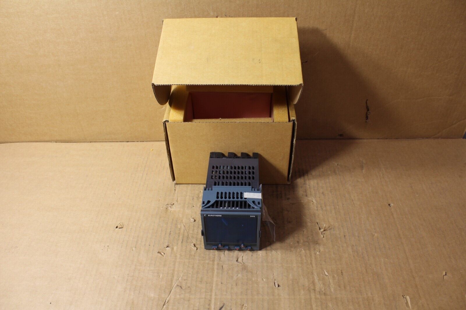 Eurotherm 2404/V4/VH/TM/VS/WP/RF/XX/YM/M7/ENG/EU0144 Temp Controller