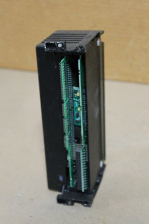 GE FANUC IC660EBD025V GENIUS ELECTR. MODULE 5/12/24VDC SNK 32 CKT