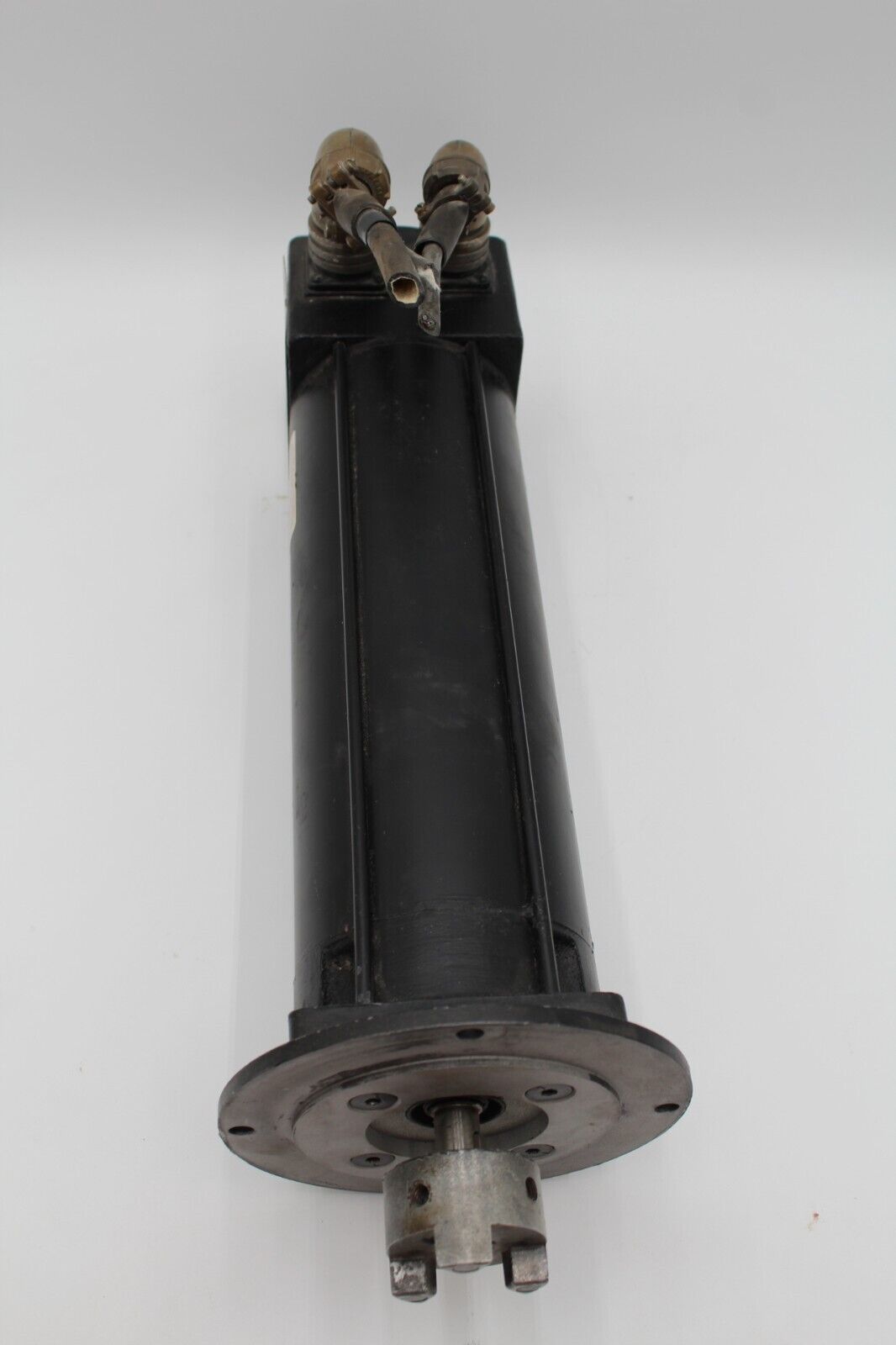 Allen Bradley 1326AB-A3E-11-K4 Servo Motor