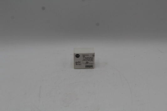 Allen-Bradley 100-FAB11 Front Mnt. Auxiliary Contact