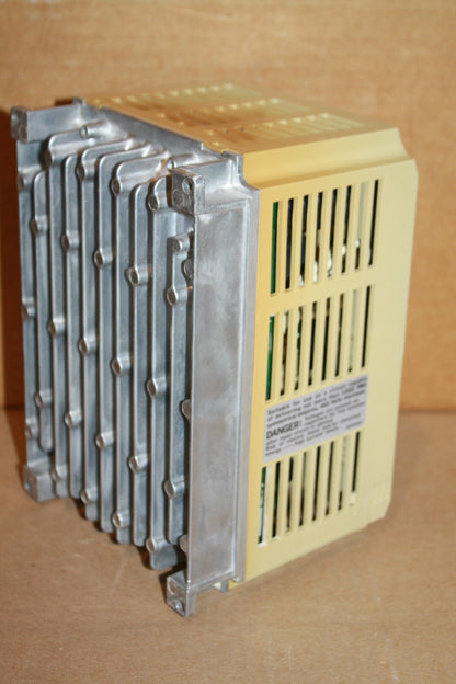 IDM CONTROLS CIMR-PCU40P2 5HP MINI AC DRIVE