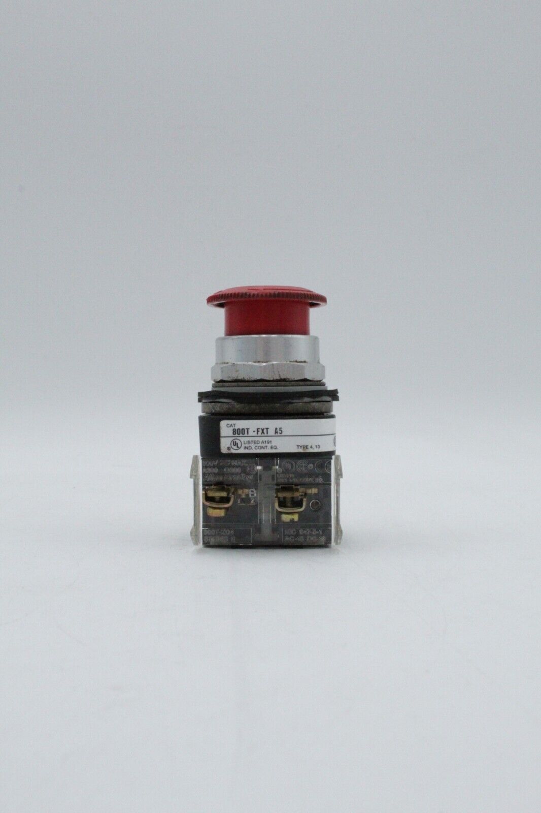 Allen-Bradley 800T-FXT A5 2-Position Red Twist Push Button