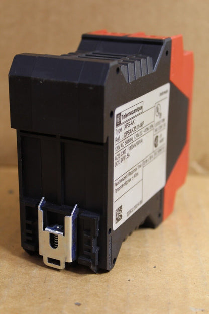Schneider Electric Telemecanique XPSAK351144P Preventa Safety Relay