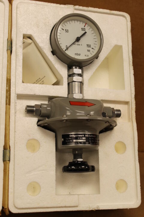 DRAGERWERK AG LUBECK D14300 PRESSURE REDUCER