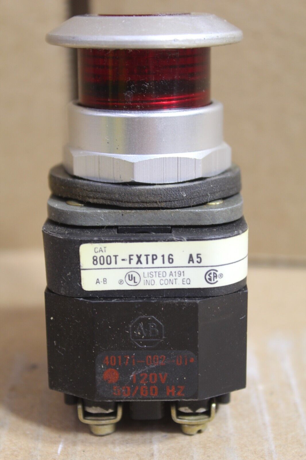 Allen Bradley 800T-FXTP16A5 Red Push Button