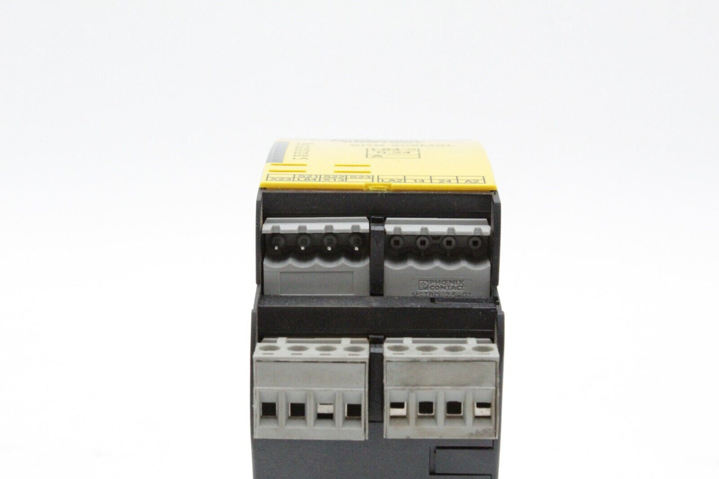 Schmersal SRB202MSL-24VDC Safety Relay (Missing Some Wire Harnesses)
