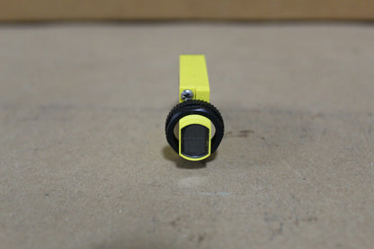 Banner SME312LPCQD Mini-Beam Photoelectric Sensor