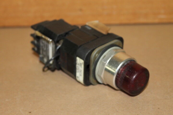 ALLEN-BRADLEY 800T-PAT16 RED PUSH BUTTON
