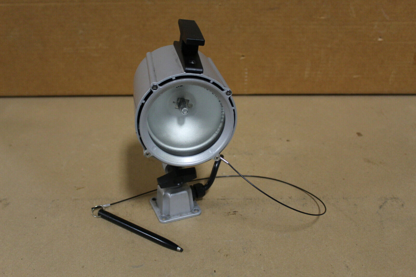 Electrix 7703-24V Halogen Machine Light 24V