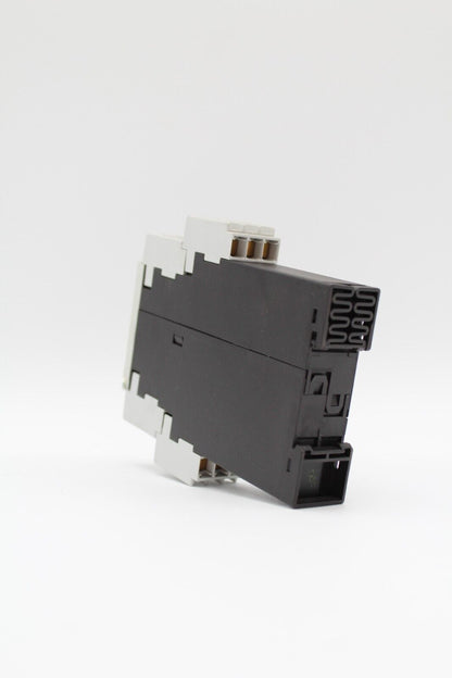 Siemens 3TK2830-1CB30 Safety Relay