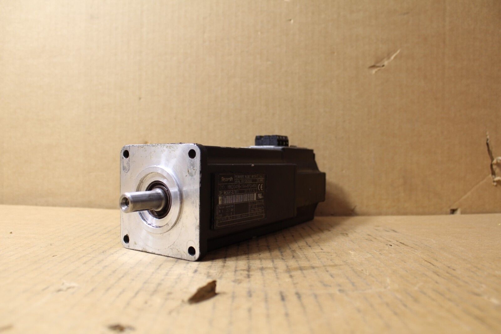 Rexroth Indramat MKD041B-144-KP0-KN Servo Motor (No Wire Harness Cover)