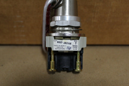 Allen-Bradley 800T-J63106 Ser. T Keyed Selector Switch
