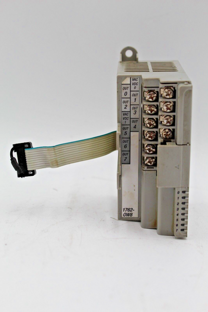 Allen-Bradley 1762-OW8 MicroLogix 8 Pt. VAC/VDC Relay Output Module (No Door)