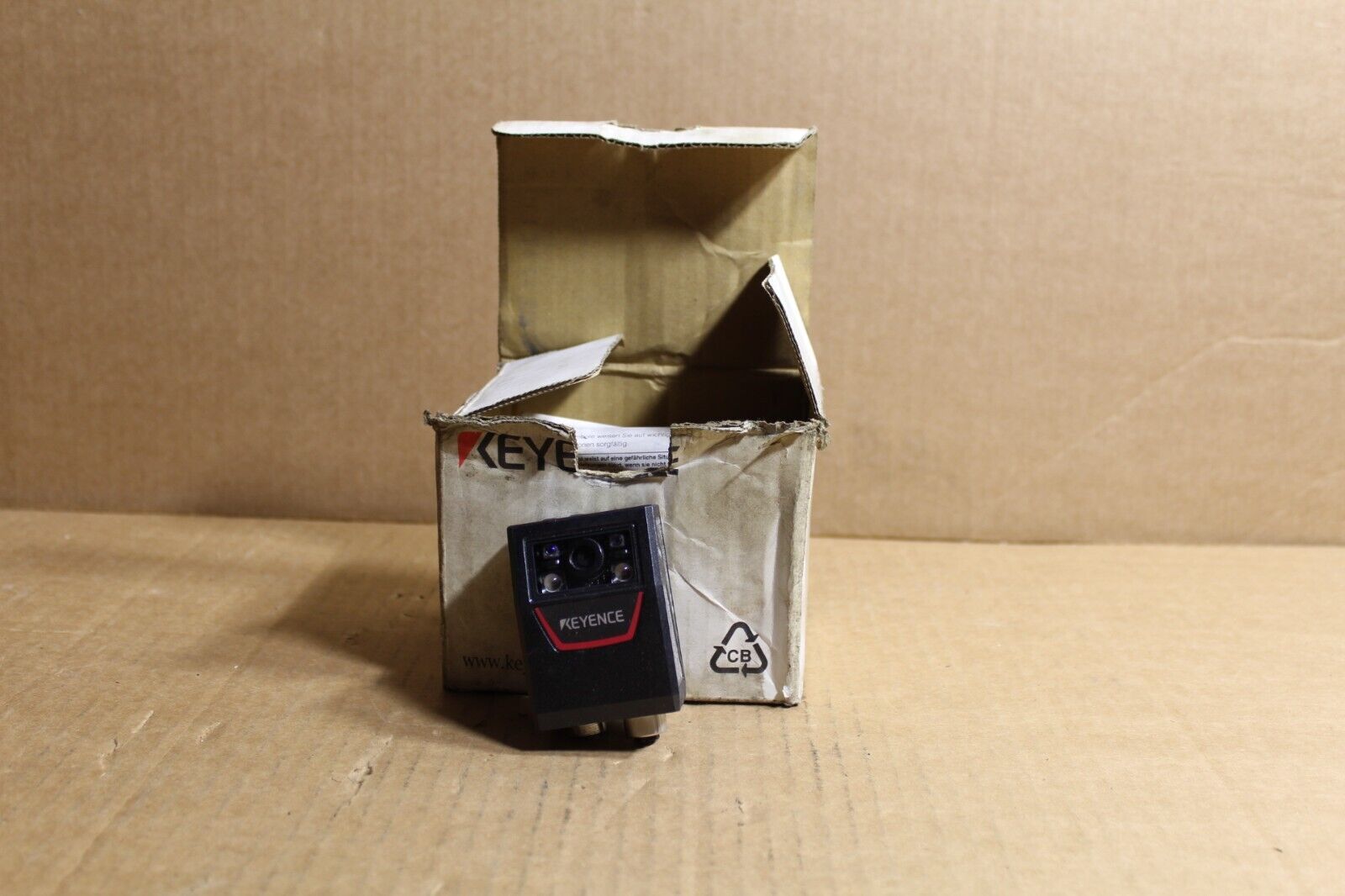 Scan End Code 751 Keyence SR-751 Ethernet Compatible Code Reader – B&D Asset Recovery
