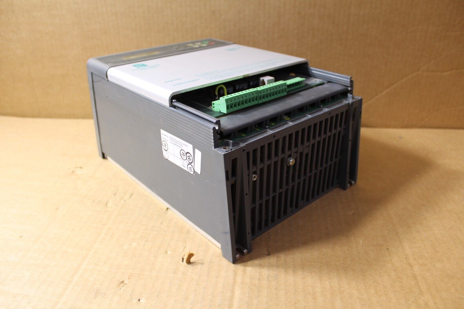 Eurotherm 584S/0040/400/0010/US/000/0000/000/B0/000/000 Inverter (No Cover)
