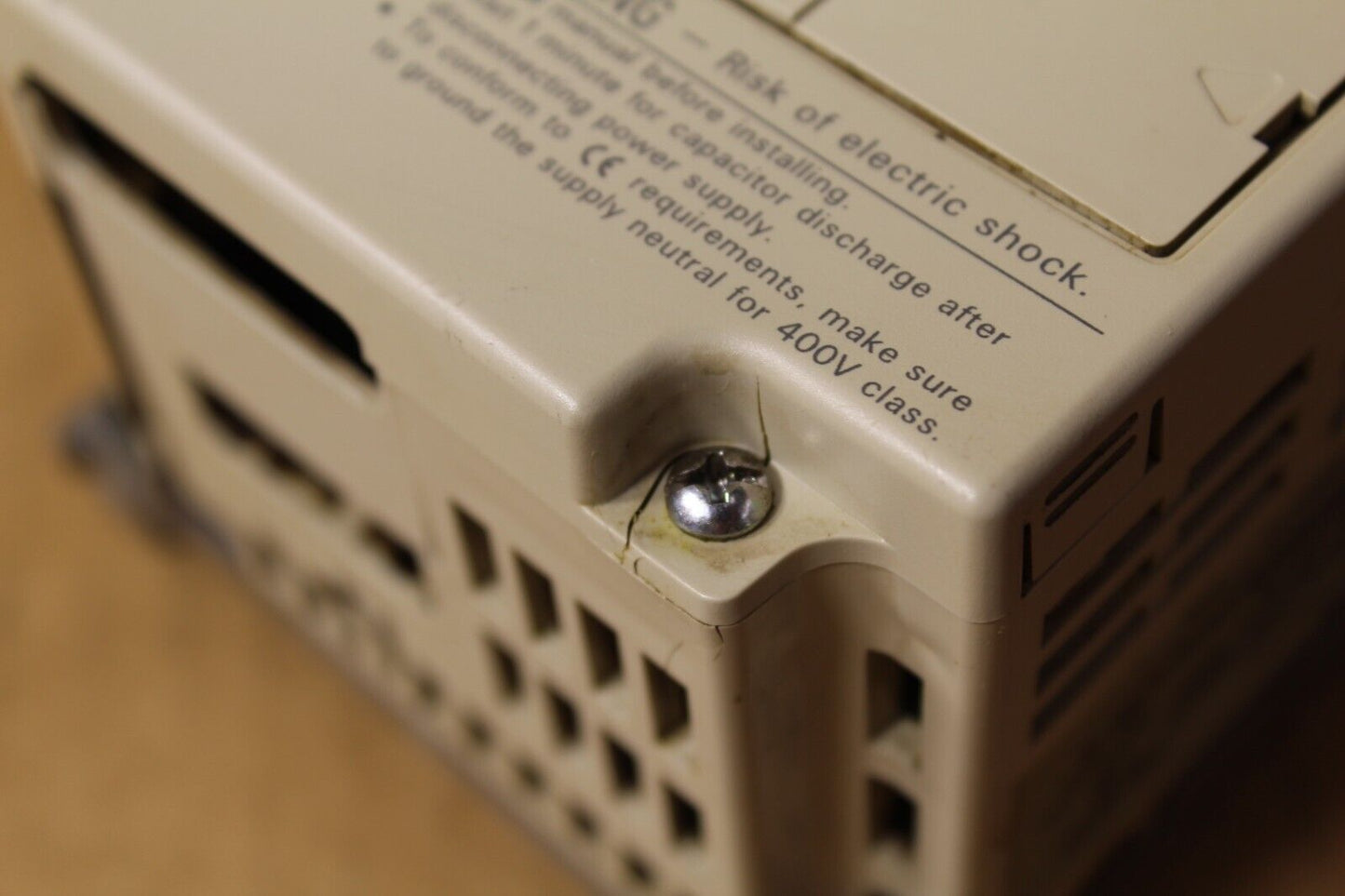 Yaskawa CIMR-J7AM40P2 AC Drive (Small Crack)