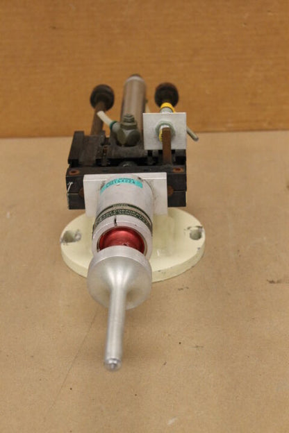 DUKANE 41C28 PROBE WITH PARKER XLT08-06B4-F-B THRUSTER SLIDE ON MOUNTING BRACKET