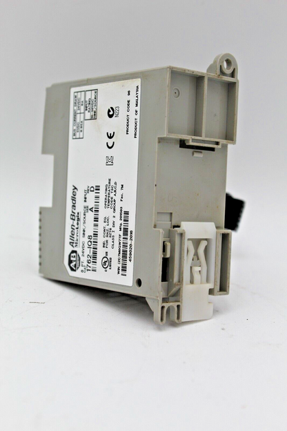 Allen-Bradley 1762-IQ8 MicroLogix 8 Pt. 24 VDC SINK/SOURCE Input Module *No Door