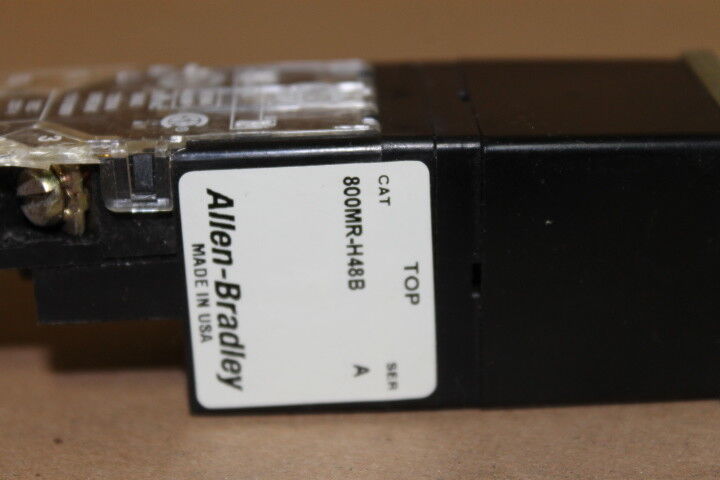 ALLEN BRADLEY 800MR-H48B KEY SWITCH- MISSING KEYS