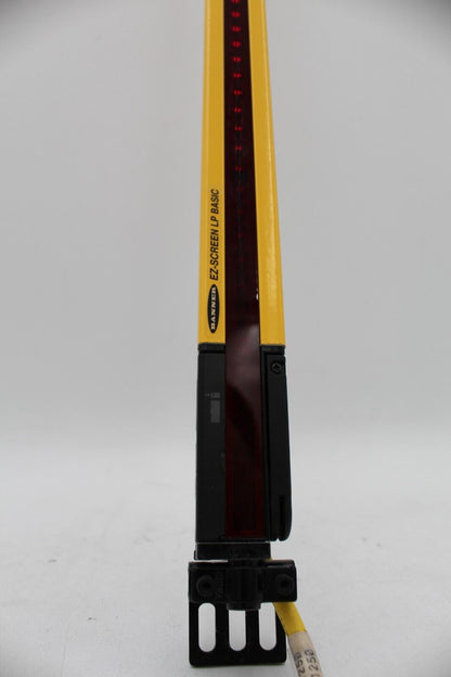 Banner SLPVAE14-550 EZ-Screen Low Profile Basic Emitter