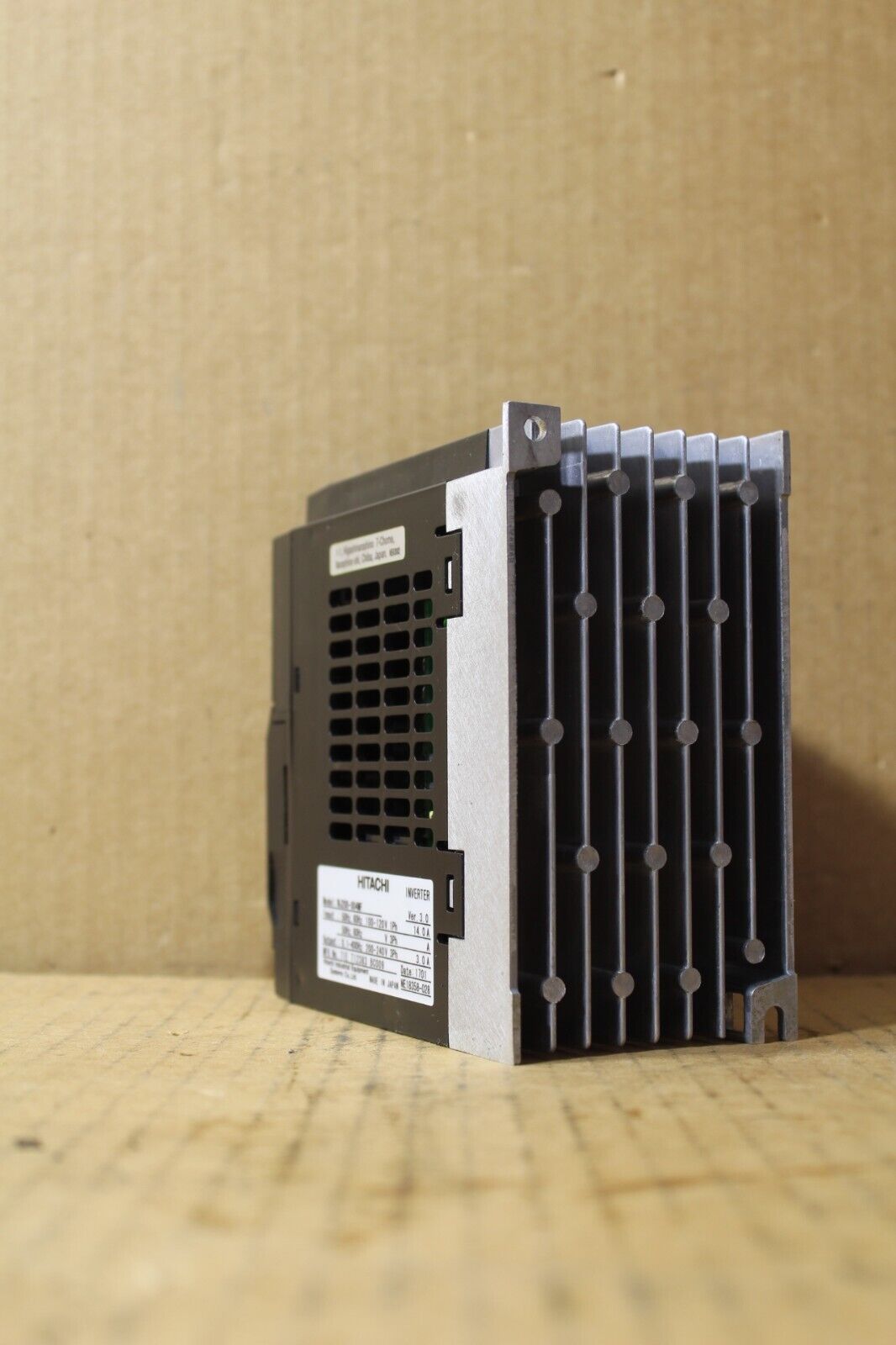 Hitachi WJ200-004MF Inverter