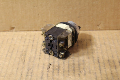 Allen-Bradley 800T-J2KE7 Switch