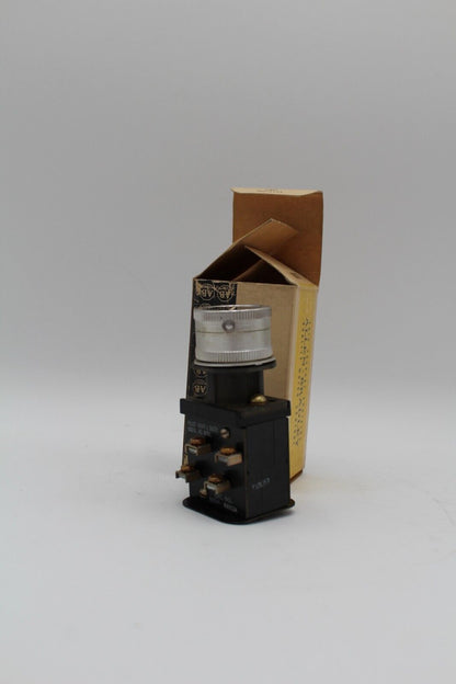 Allen Bradley 800H-KKE2A 600V Selector Switch
