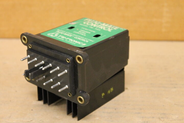 TRI-TRONICS PM-7025 PLUG-MATE FEEDER BOWL CONTROL