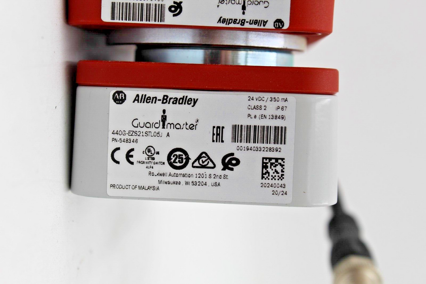 Allen-Bradley 440G-EZS21STL05J  w/440G-EMAS Electro Magnetic Door Safety Switch