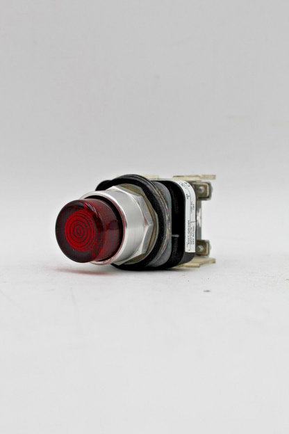 Allen-Bradley 800T-QB24R Red Momentary Contact Push Button