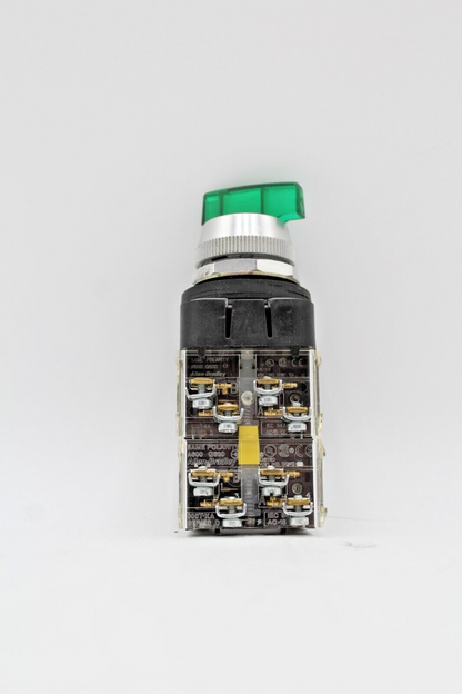 Allen-Bradley 800T-2JGH20KB7AX 3-Position Green Selector Switch