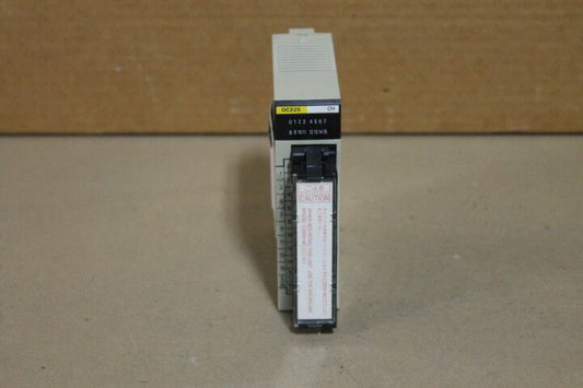 Omron C200H-OC225 Output Unit 250VAC/24VDC